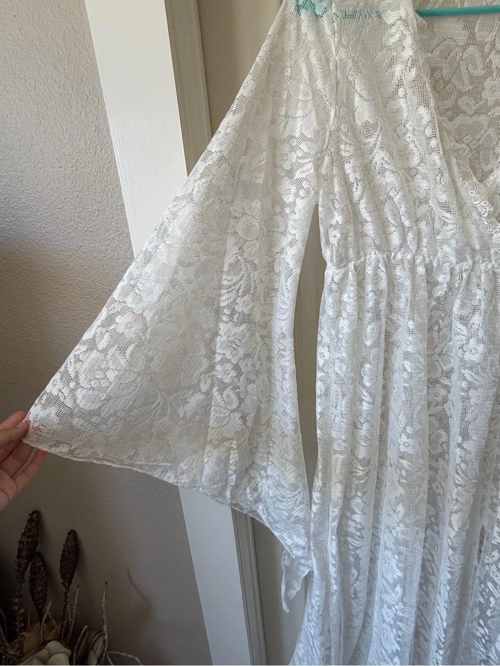 White Lace Long Sleeve Maxi Dress - Picture 5 of 6